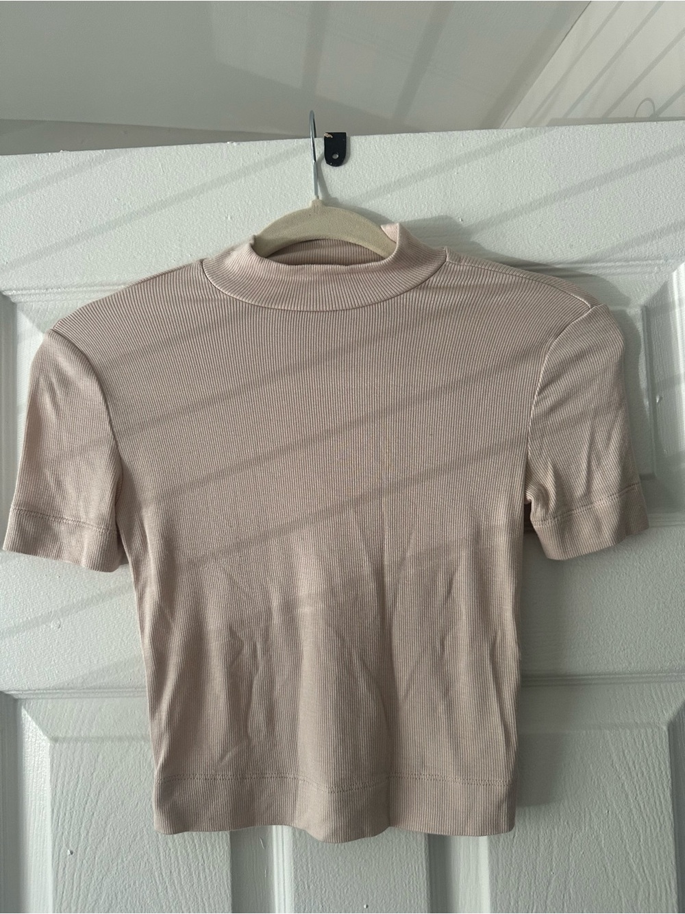 Babaton Ribbed Mock Neck Crop Top in Light Beige